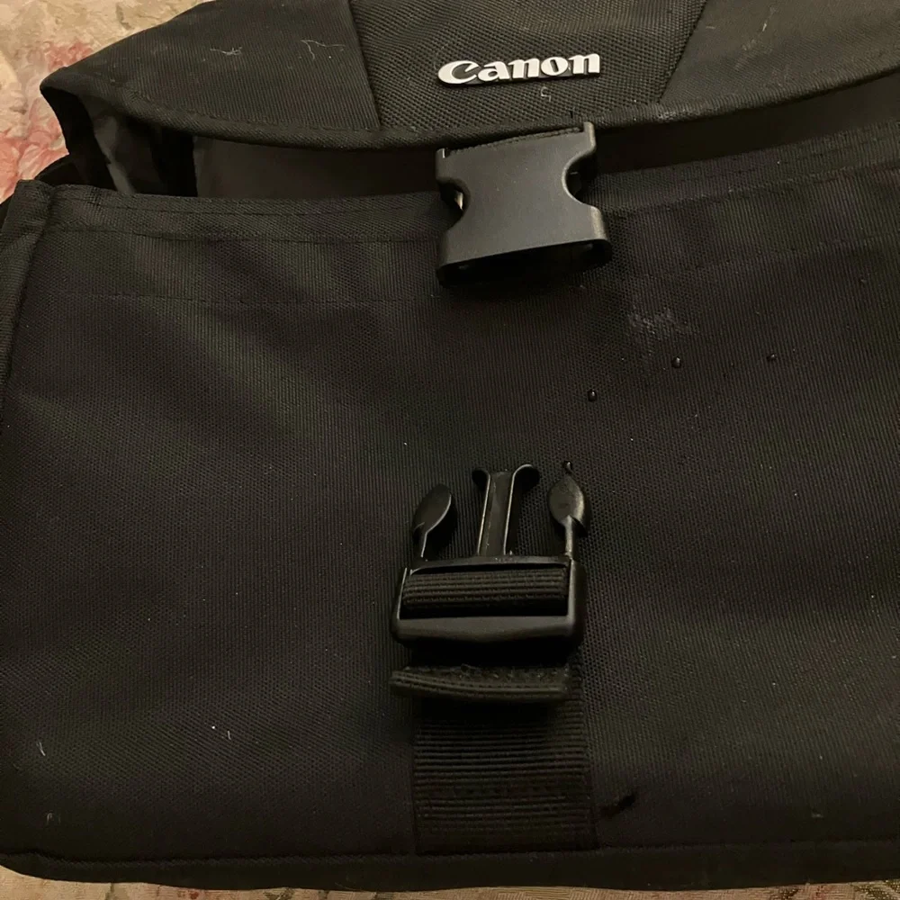 NWOT Canon Black Shoulder Camera Bag never used 🥰🥰❤️